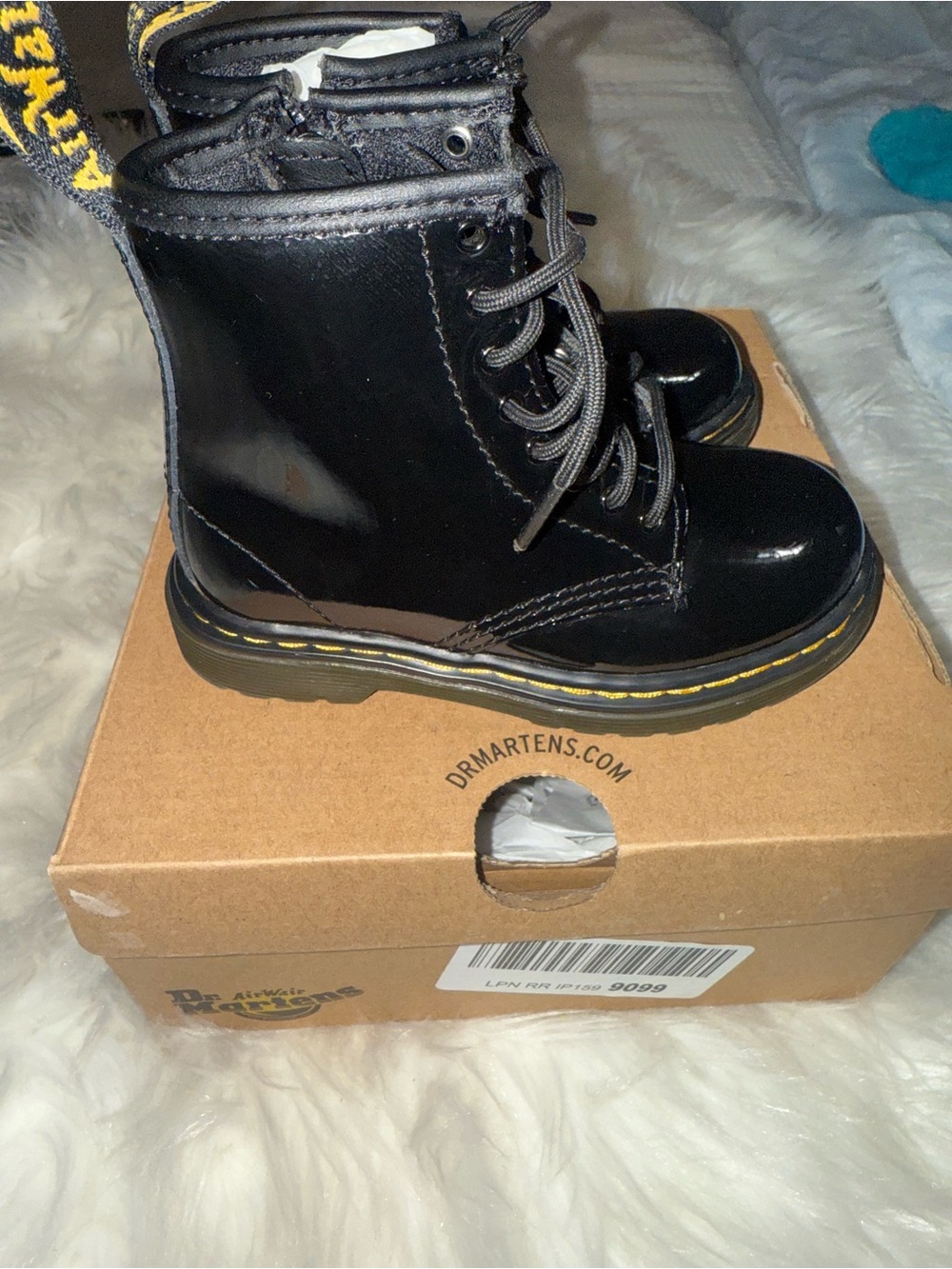 Dr. Martens Kids Black Patent Leather Lace-Up Boots - Picture 6 of 8